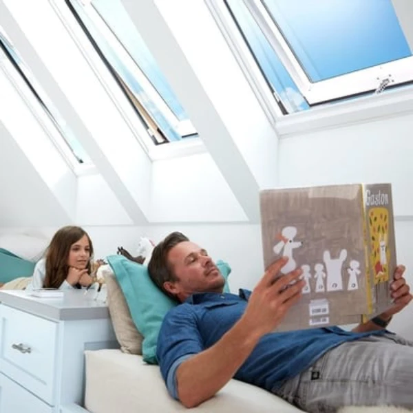 VELUX Solar Powered Venting Curb Mount Skylight - White Solar Powered Shade - Image 11